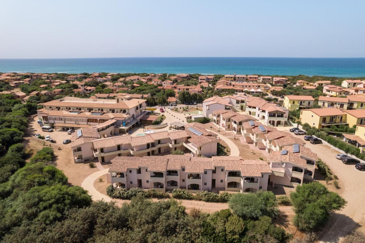 Mimose Beach Village Badesi Extérieur photo