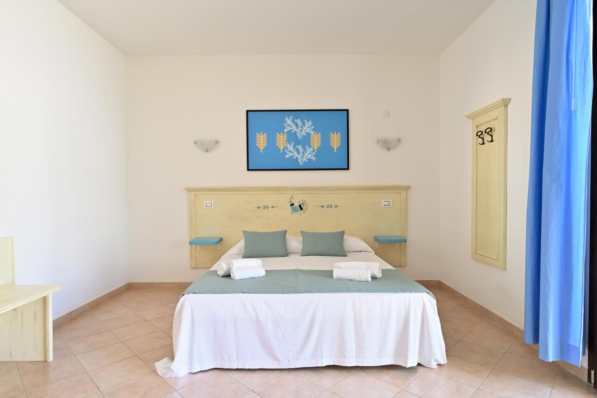 Mimose Beach Village Badesi Extérieur photo