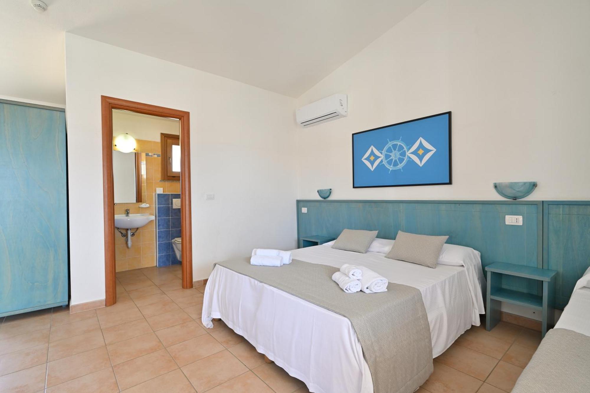 Mimose Beach Village Badesi Extérieur photo