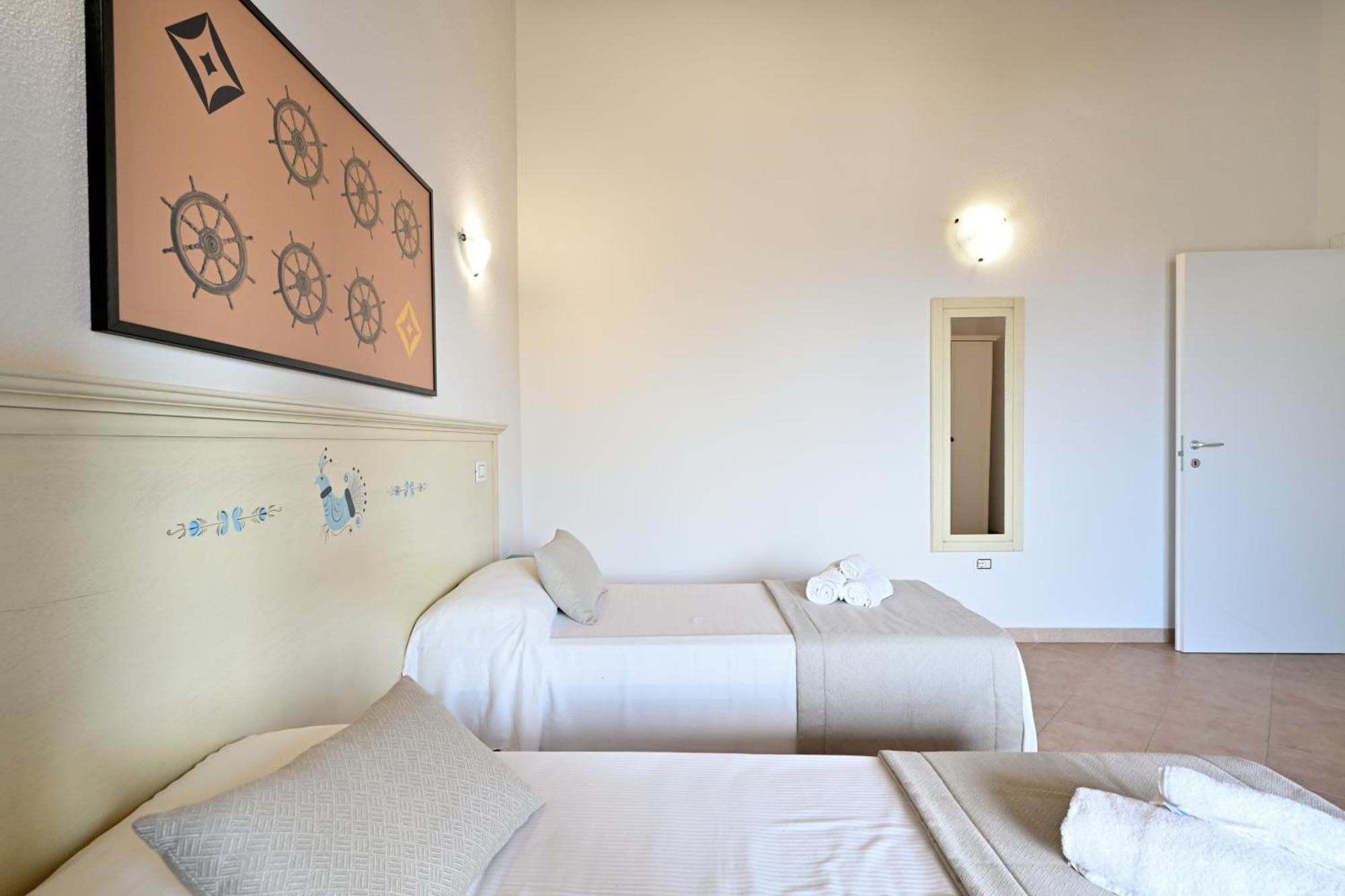 Mimose Beach Village Badesi Extérieur photo