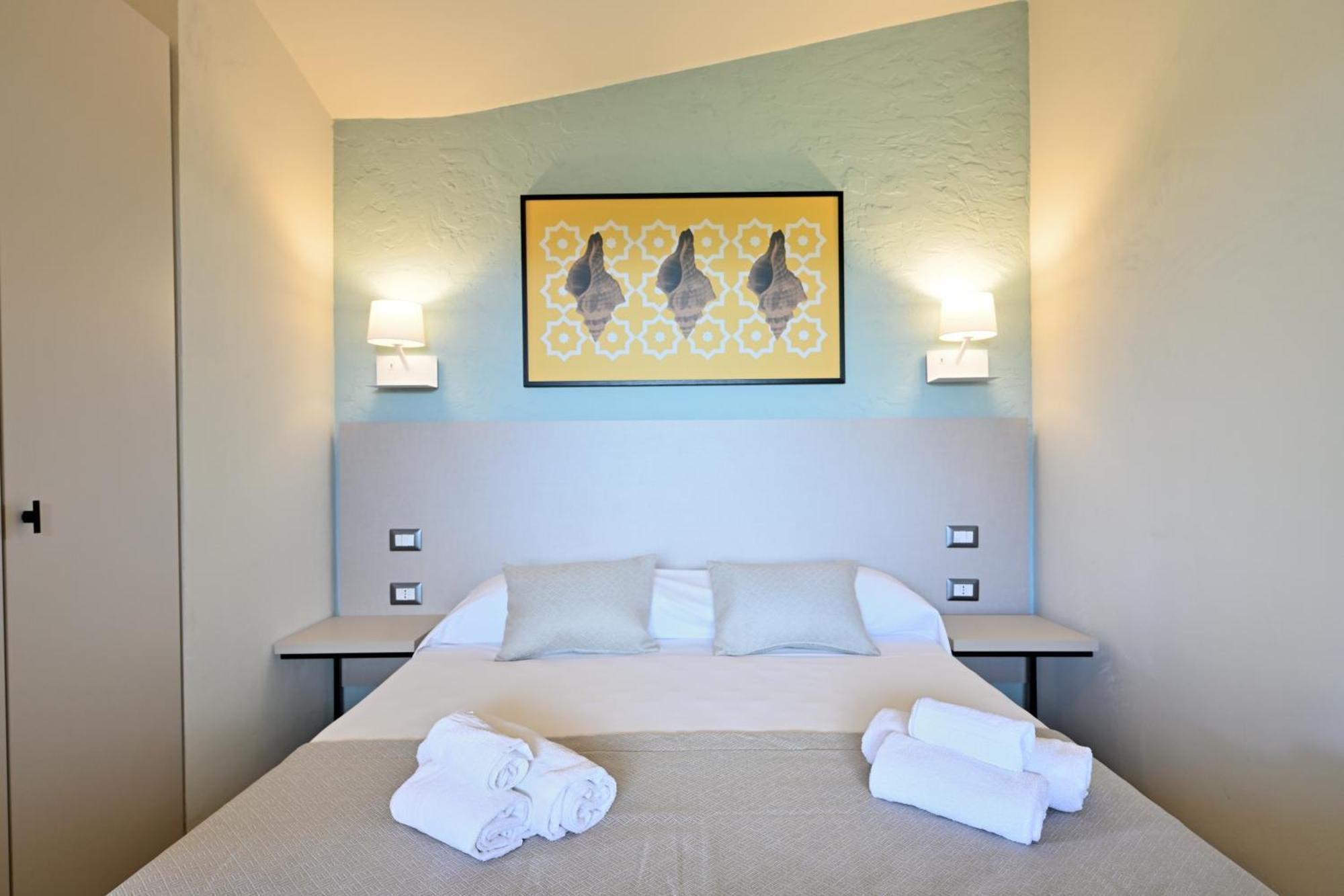 Mimose Beach Village Badesi Extérieur photo